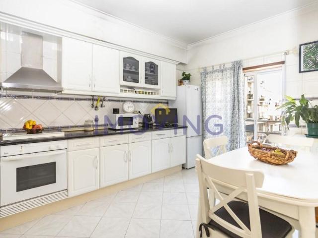 Apartamento venda em Moita, Setúbal