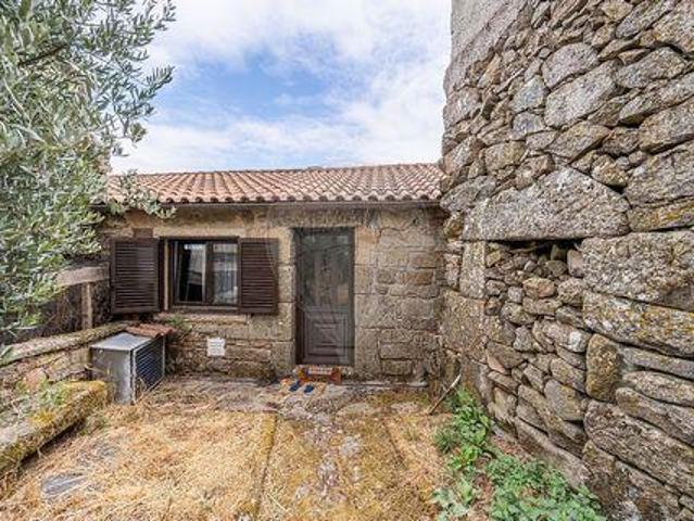 Casa venda em Meixedo e Padornelos, Montalegre