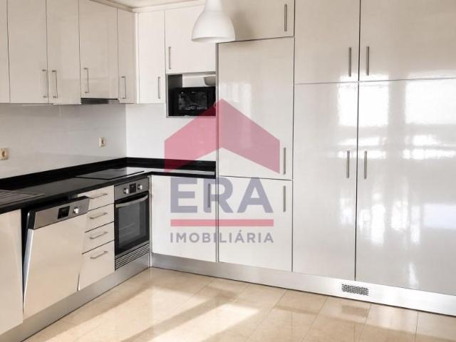 Apartamento alugar em Pederneira, Leiria