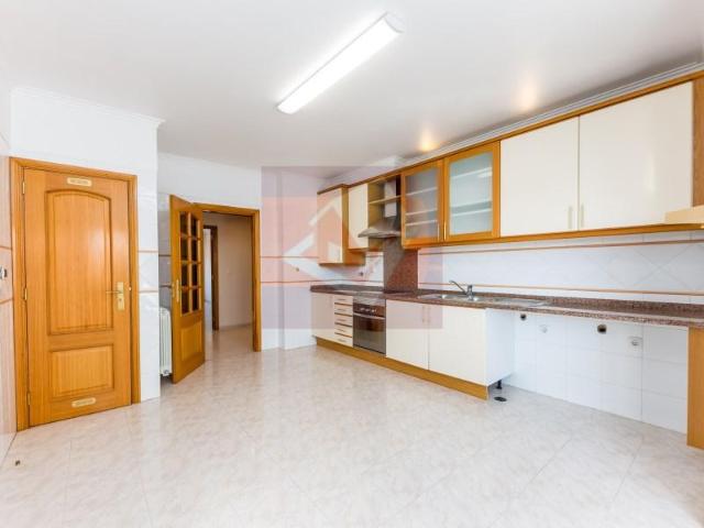 Apartamento venda em Odivelas, Lisboa