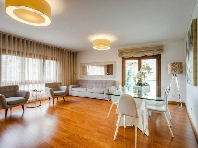 Apartamento alugar em Colinas do Cruzeiro, Odivelas