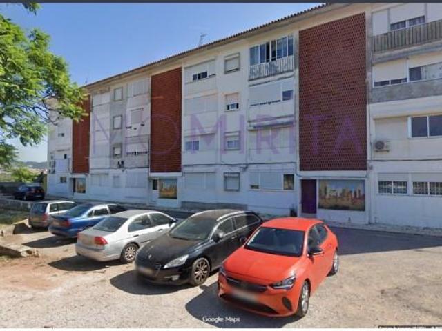 Apartamento venda em Bairro Doutor Mário Madeira, Odivelas