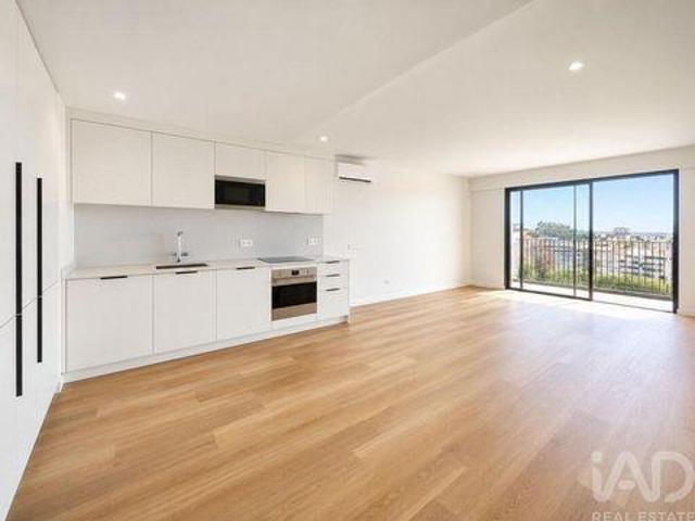 Apartamento alugar em Núcleo Urbano Histórico de Algés, Oeiras