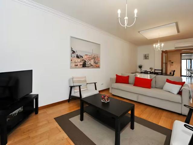 Apartamento alugar em Santo Amaro de Oeiras, Oeiras