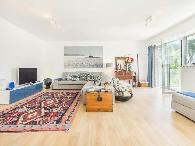Apartamento alugar em Santo Amaro de Oeiras, Oeiras