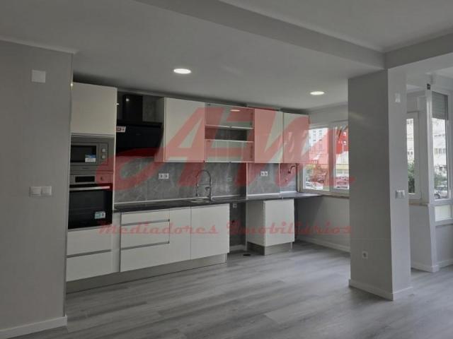 Apartamento venda em Oeiras, Lisboa