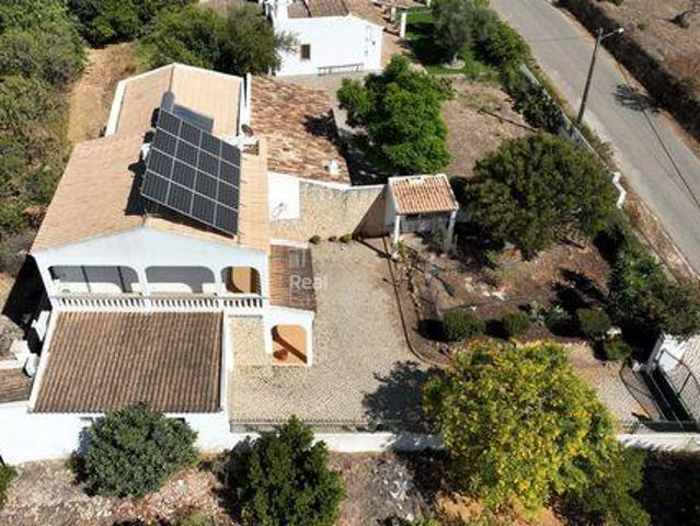 Casa venda em Montarroio, Olhão