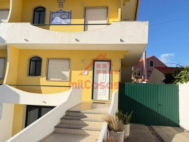 Apartamento alugar em Atouguia da Baleia, Peniche