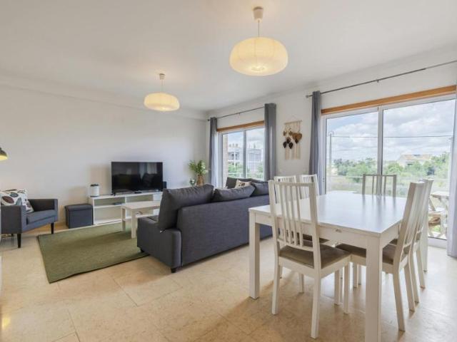 Apartamento alugar em Quatro Estradas, Portimão