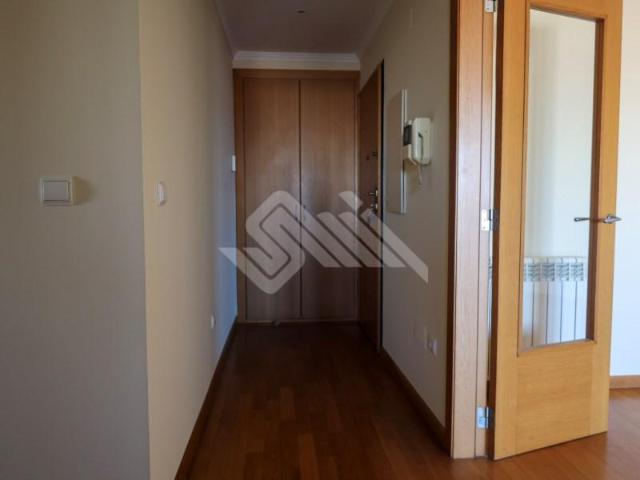 Apartamento alugar em Porto, Lordelo Do Ouro