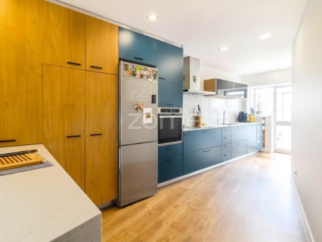 Apartamento venda em Porto