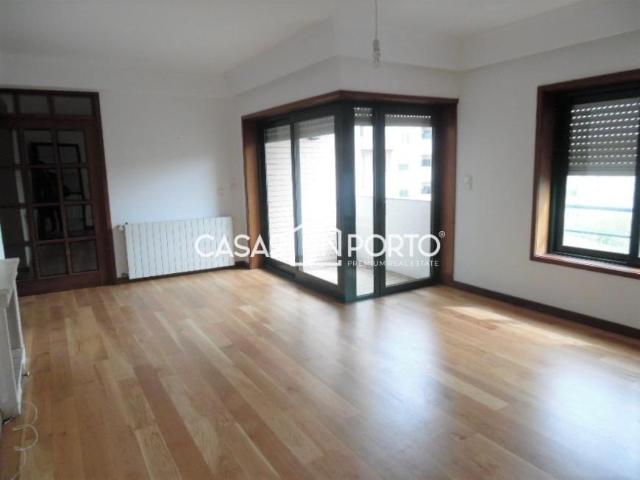 Apartamento alugar em Porto