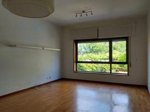 Apartamento alugar em Porto, Aldoar