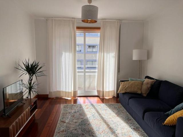 Apartamento alugar em Senhora do Porto, Porto