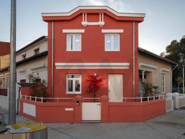 Casa alugar em Porto, Lordelo Do Ouro