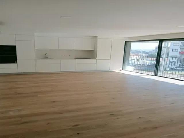 Apartamento alugar em Laborim, Vila Nova De Gaia