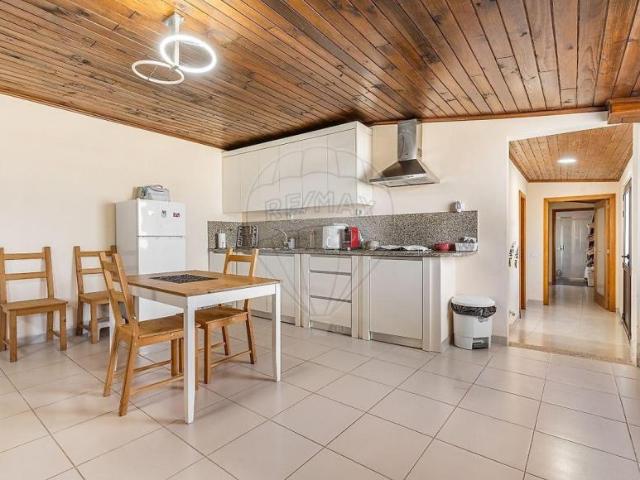 Casa venda em Póvoa De Lanhoso, Braga
