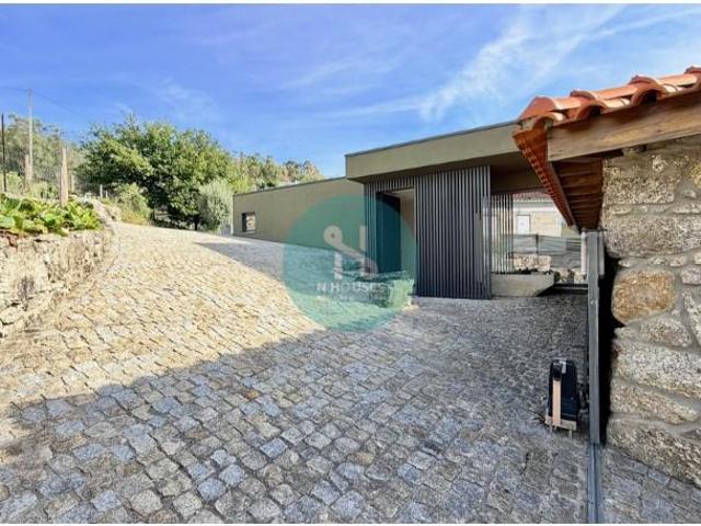 Casa venda em Travassos, Póvoa de Lanhoso