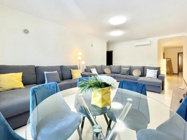 Apartamento alugar em Quarteira, Loulé