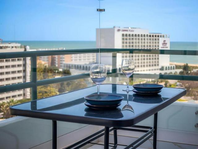 Apartamento alugar em Quarteira, Loulé
