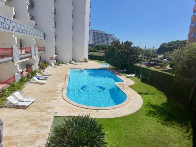 Apartamento alugar em Quarteira, Loulé