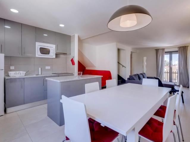 Apartamento alugar em Quarteira, Loulé
