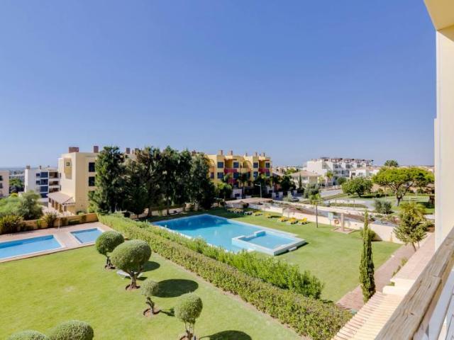 Apartamento alugar em Quarteira, Loulé