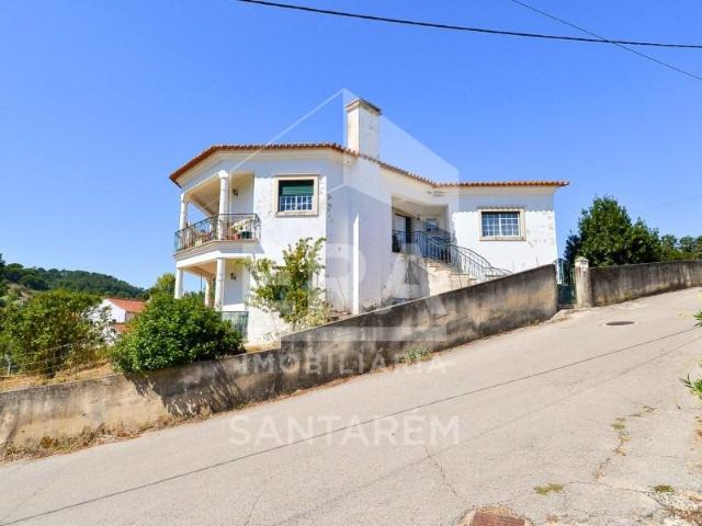 Casa venda em Rio Maior, Santarém