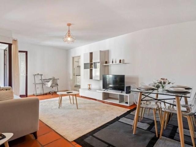 Apartamento venda em Azenha, Santa Cruz