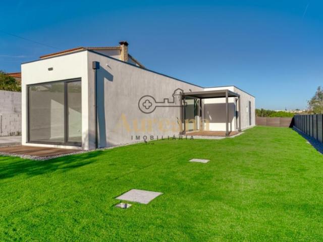 Casa venda em Ourém, Santarém