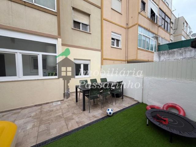 Apartamento venda em Torre da Marinha, Seixal