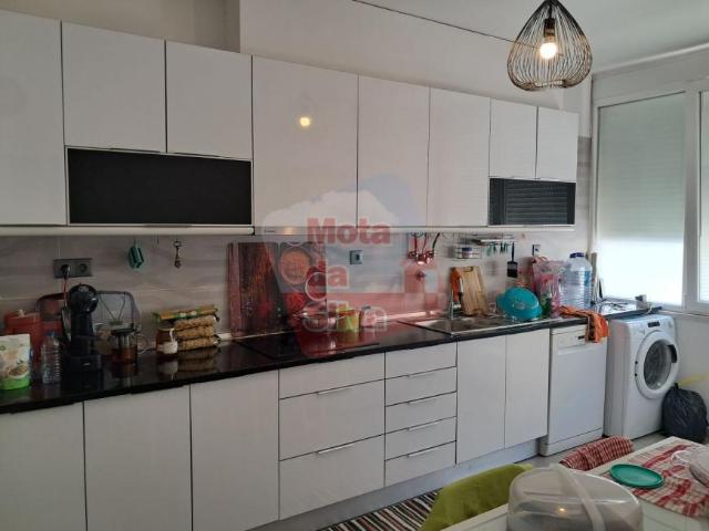 Apartamento venda em Chegadinho, Almada