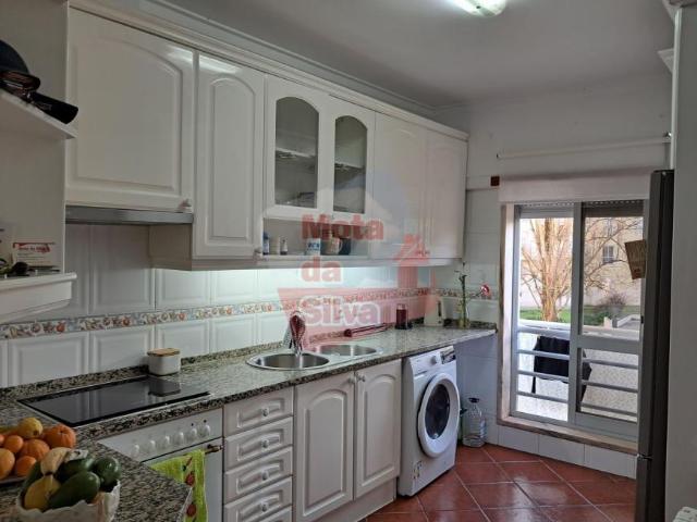 Apartamento alugar em Quinta de Santa Ana, Almada