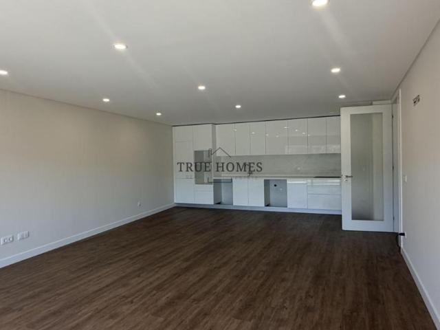 Apartamento alugar em Santo António da Caparica, Almada