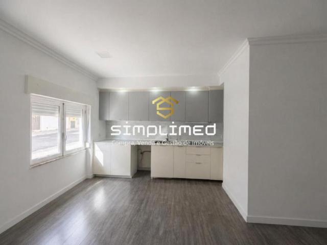 Apartamento alugar em Baixa da Banheira e Vale da Amoreira, Moita