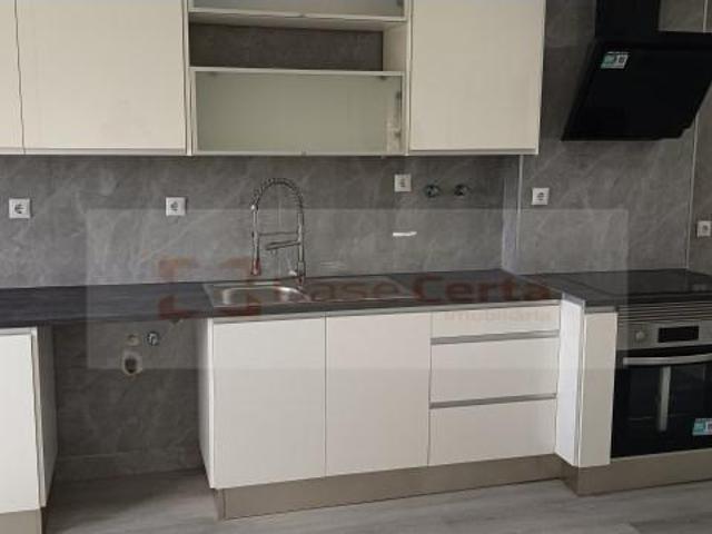 Apartamento venda em Fonte do Lavra, Setúbal