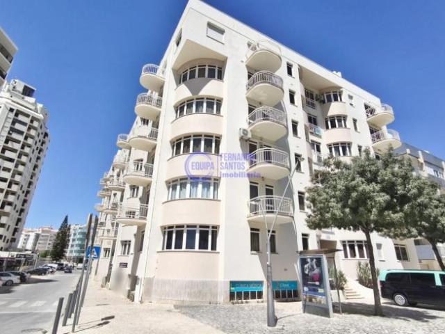 Apartamento venda em Armação De Pêra, Faro