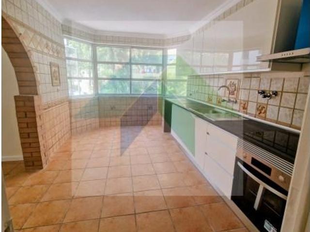 Apartamento venda em Tapada das Mercês, Sintra