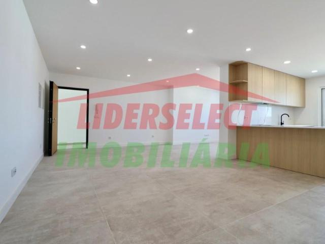 Apartamento venda em Varatojo, Torres Vedras
