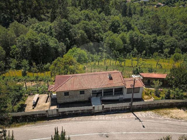 Casa venda em Atães e Rendufe, Guimarães