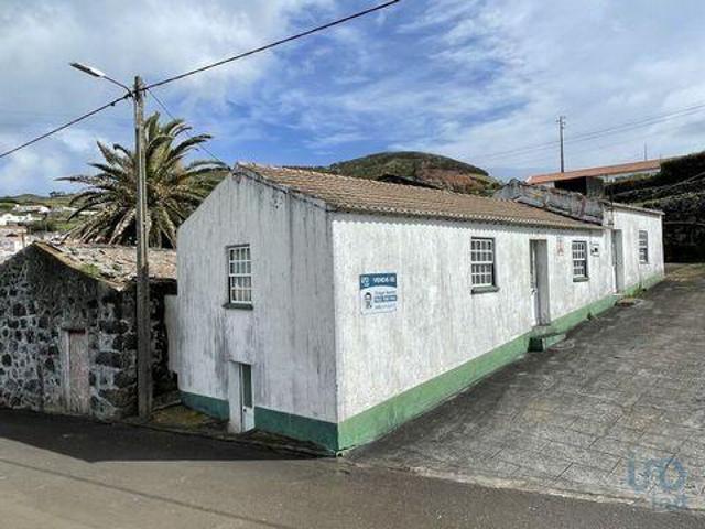 Casa venda em Açores, Velas