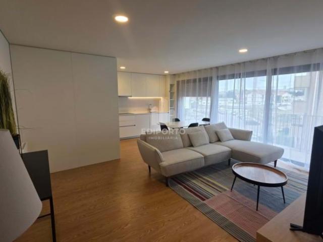 Apartamento alugar em Vila Nova De Gaia, Porto