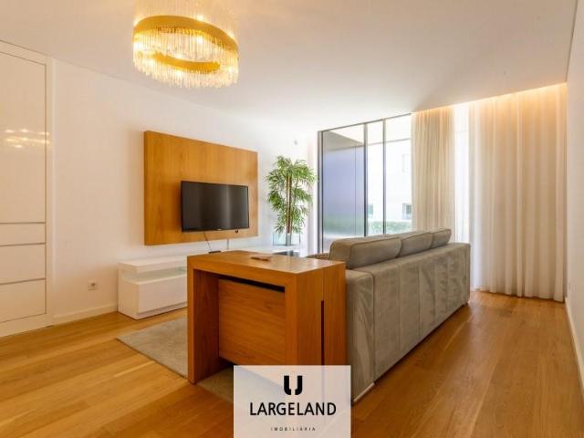 Apartamento alugar em Laborim, Vila Nova De Gaia