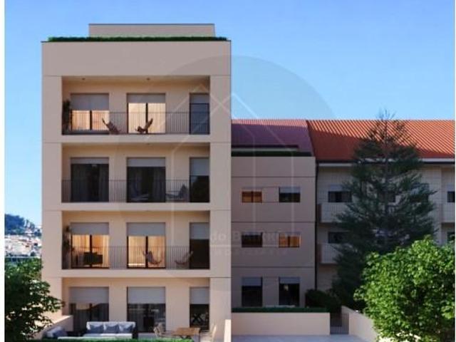Apartamento venda em Oliveira do Douro, Vila Nova De Gaia