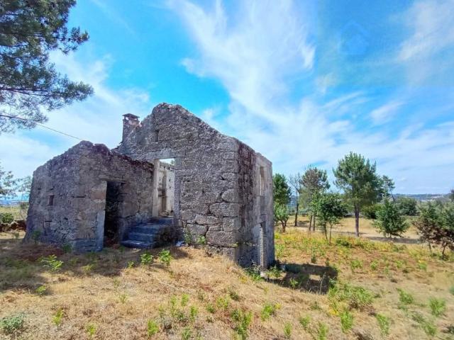 Casa venda em Mourilhe, Viseu