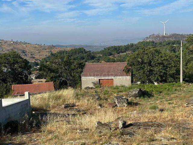 Casa venda em Chavães, Viseu