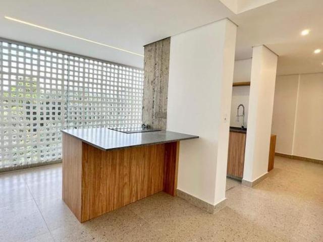 Apartamento venda em Região Geográfica Imediata do Distrito Federal, Região Integrada de Desenvolvimento do Distrito Federal e Entorno