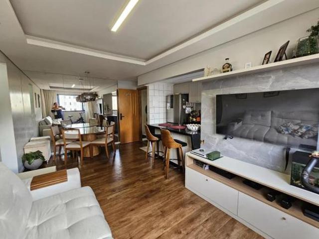 Apartamento venda em Região Geográfica Imediata do Distrito Federal, Região Integrada de Desenvolvimento do Distrito Federal e Entorno