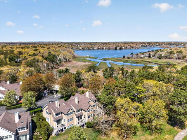 Condo for sale in Mashpee, Massachusetts