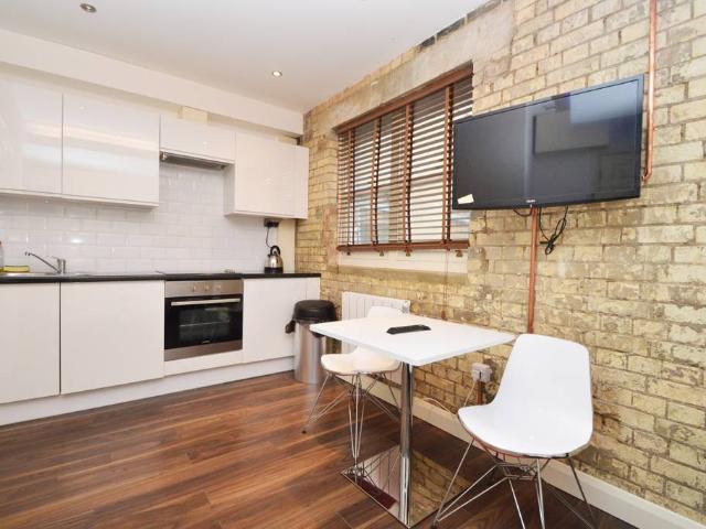 Apartment for rent in Bromley-by-Bow, Bow